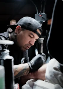 Christopher Alamo, tatuador en Nero Tatoo Parlour Tenerife